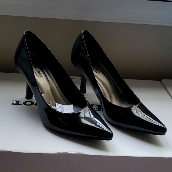 Comfort Plus by Predictions heels sz 7 NWT - Picture 1 of 7